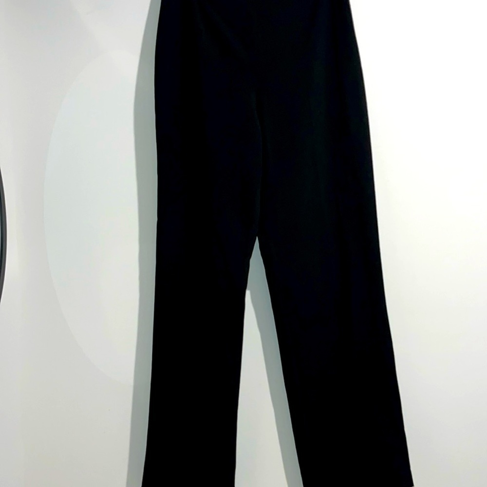 Gloria Vanderbilt black pants. Size 10. Side zipper.